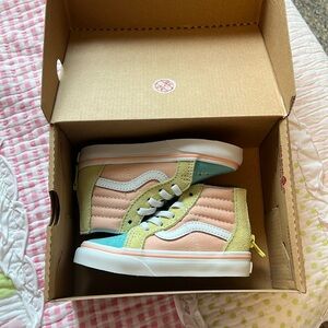 Toddler vans size 7